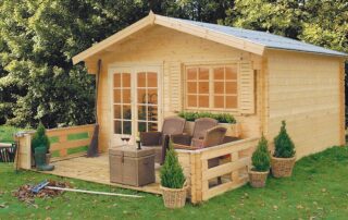 Holz im Garten • Hagebaumarkt