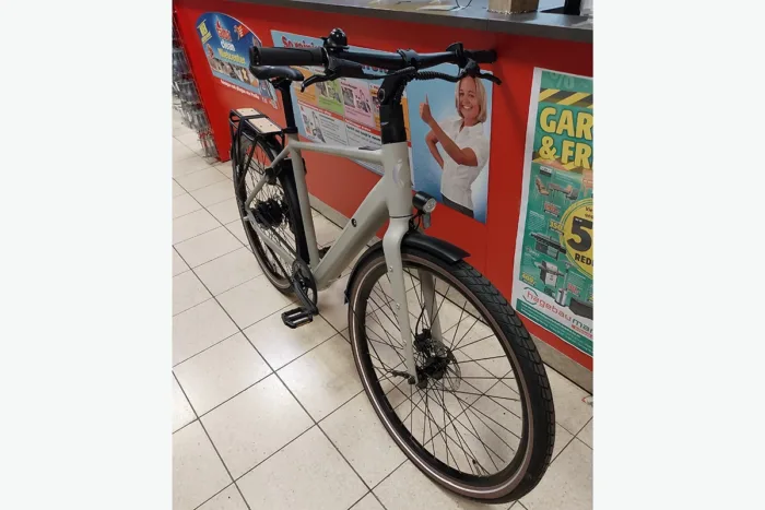 E-Bike One Two Herren 02 • stolz